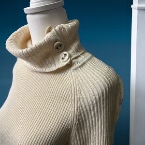 DKNY Jeans Fashionable Winter Sweater, size XL